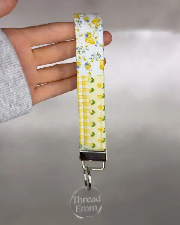 20260811-Yellow Patchwork W 022 Yellow Floral Patchwork Fabric Wristlet Keychain